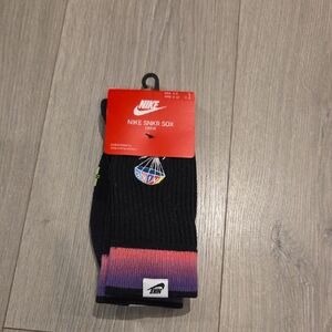 NWT- Nike SNKR Sox